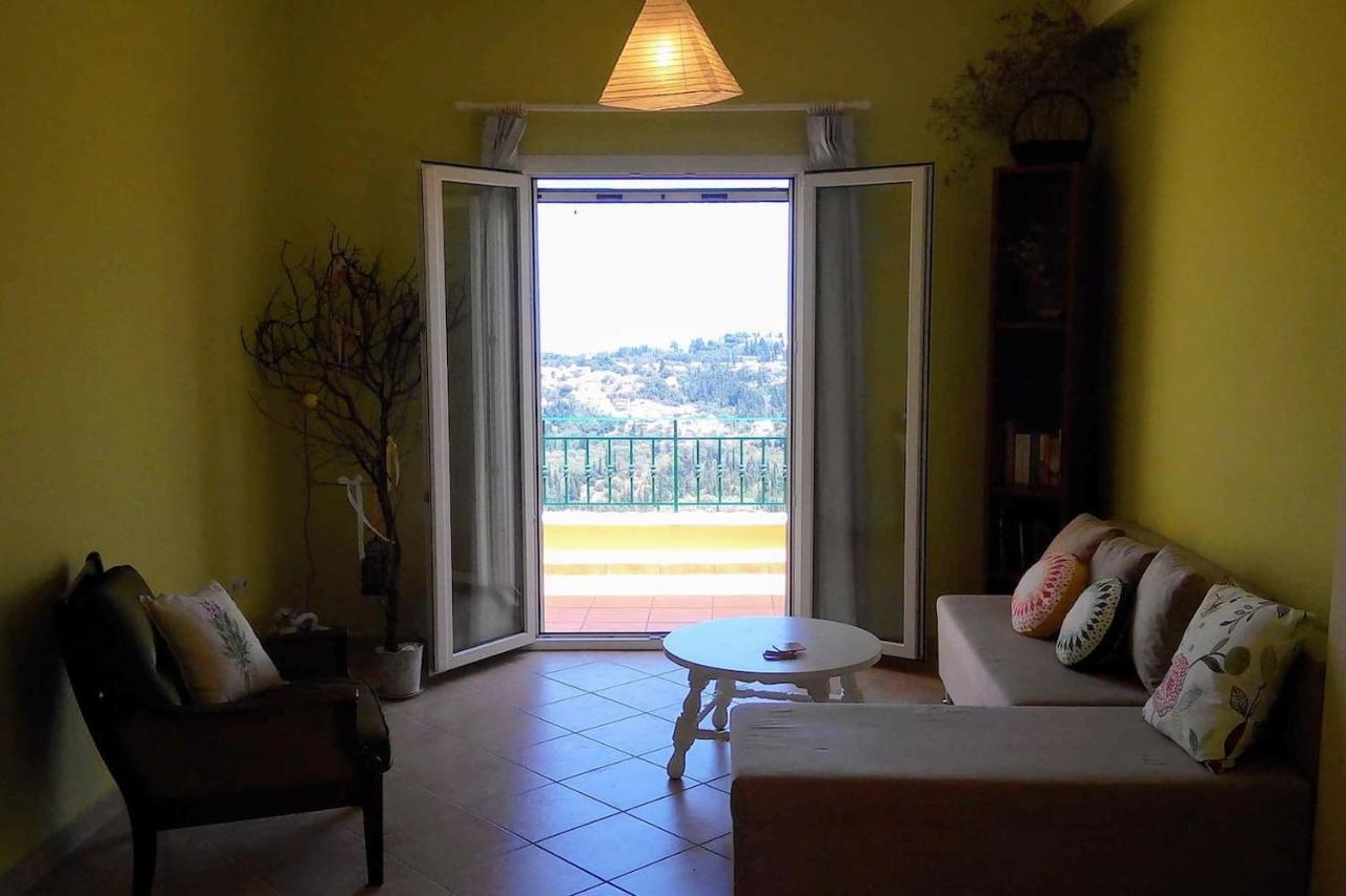Ermina'S Gaze Apartment Agioi Deka  Bagian luar foto